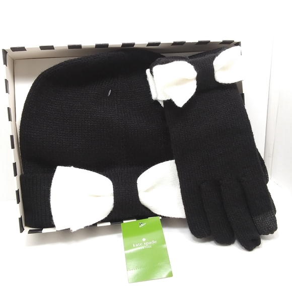 kate spade Accessories - KATE SPADE Hat & Gloves Boxed Set